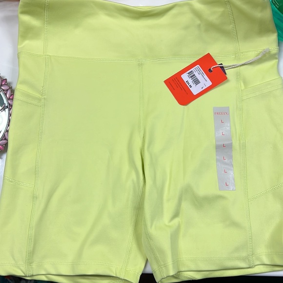 Buttery soft neon yellow bike shorts - Picture 2 of 3